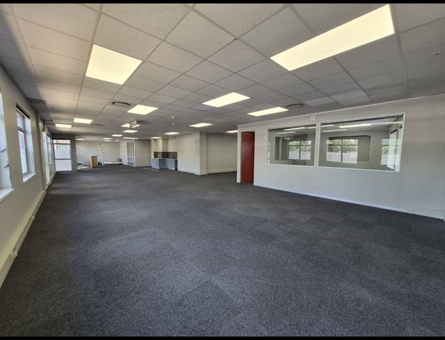 324M² OFFICE TO LET IN SANDTON CENTRAL